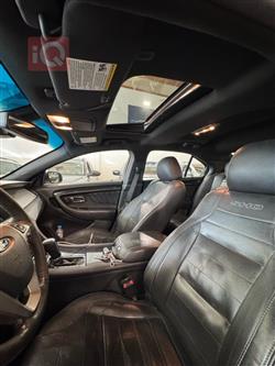 Ford Taurus